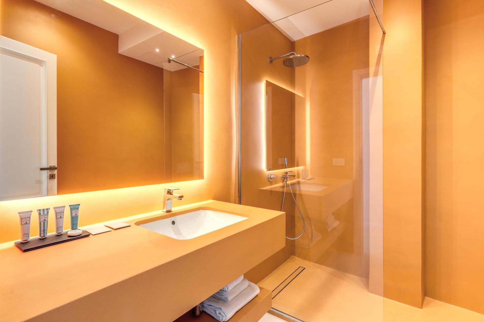 Villa Milena Modern Elegance Views And Guest Services 索伦托 外观 照片